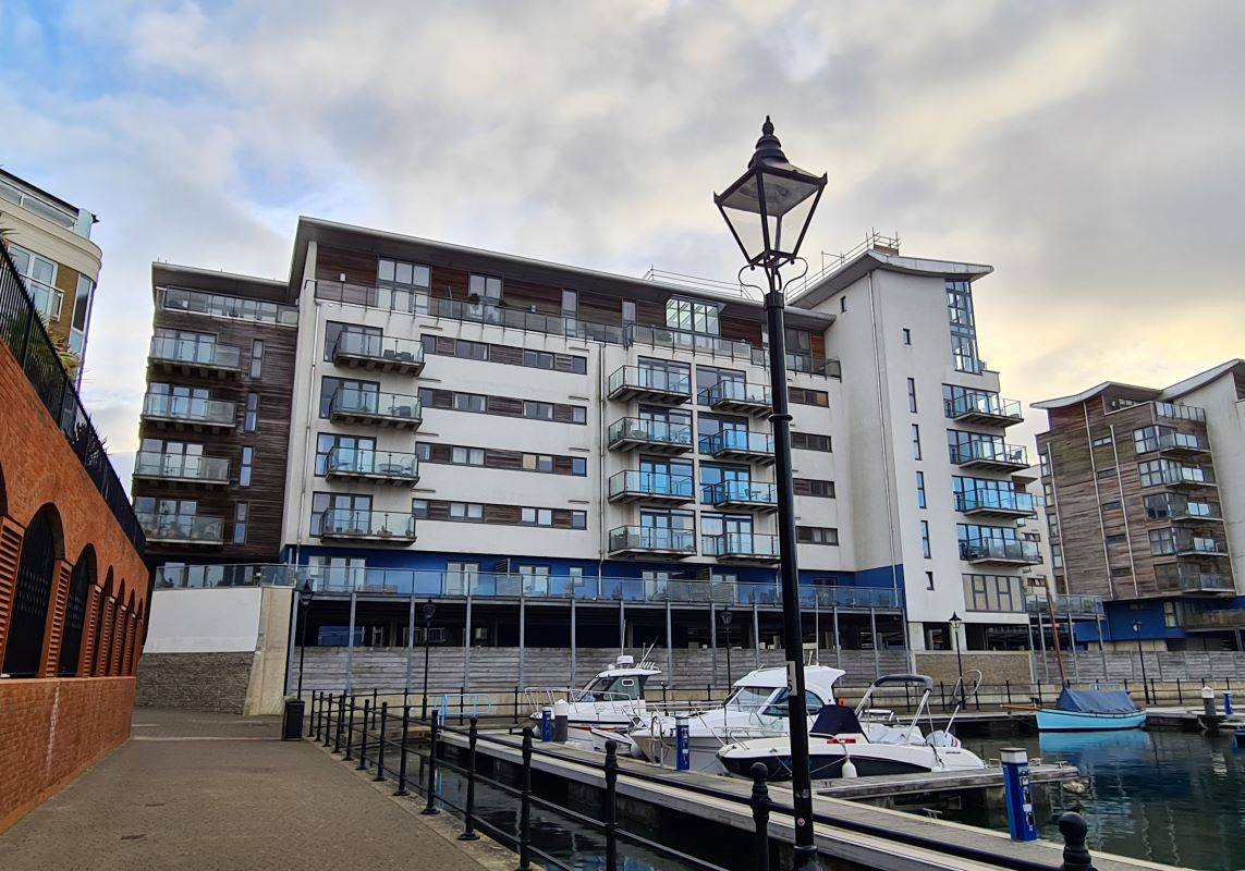 Flat 31 Rapala Court, 2 Midway Quay, Eastbourne, East Sussex, BN23 5DB