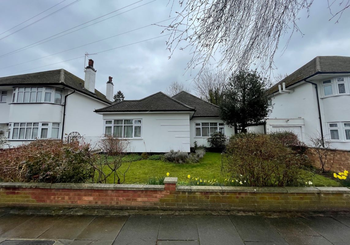 30 St. Thomas Drive, Pinner, Middlesex, HA5 4SS