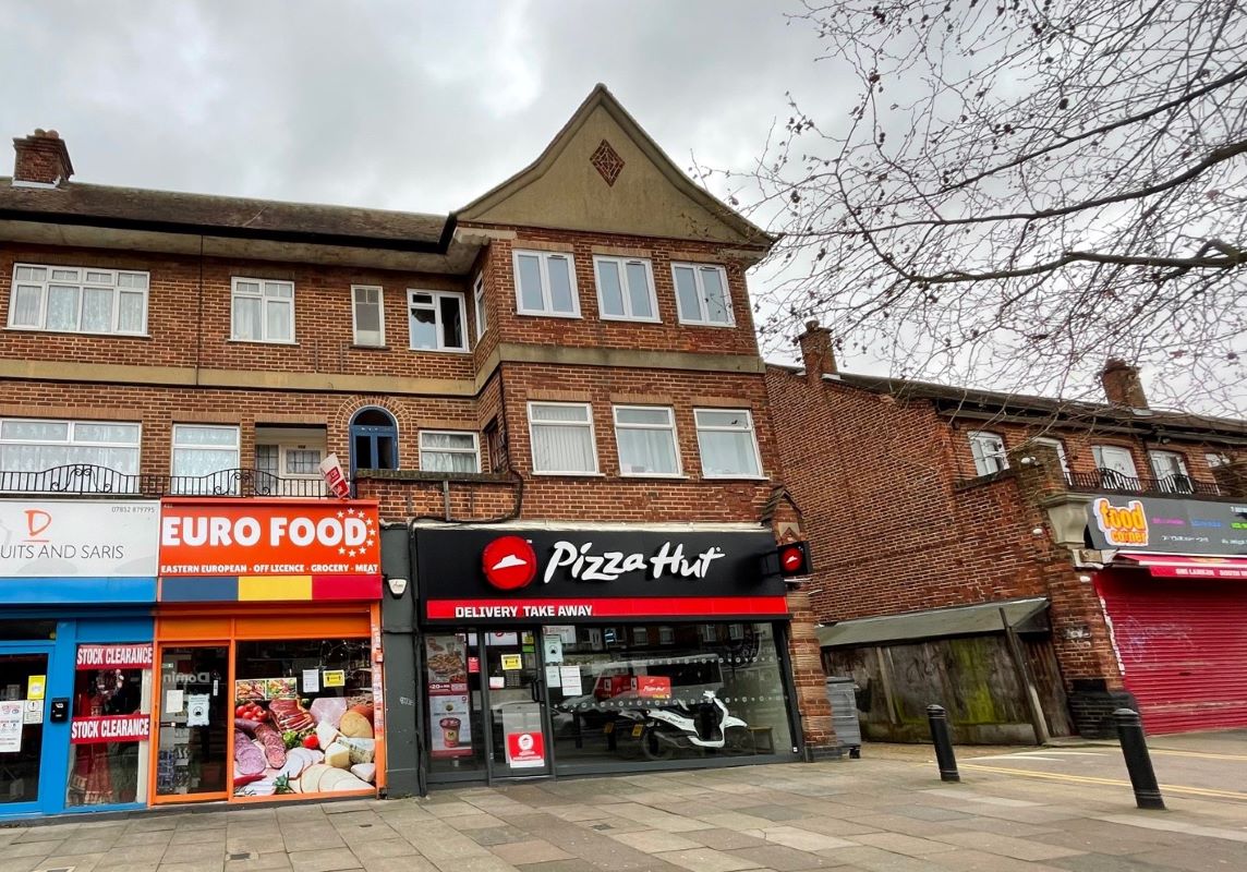 420B Alexandra Avenue, Harrow, Middlesex, HA2 9TW