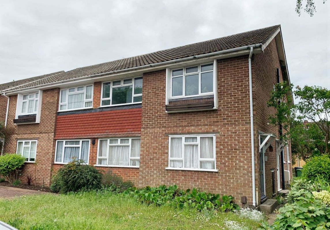 2A College Road, Epsom, Surrey, KT17 4EY