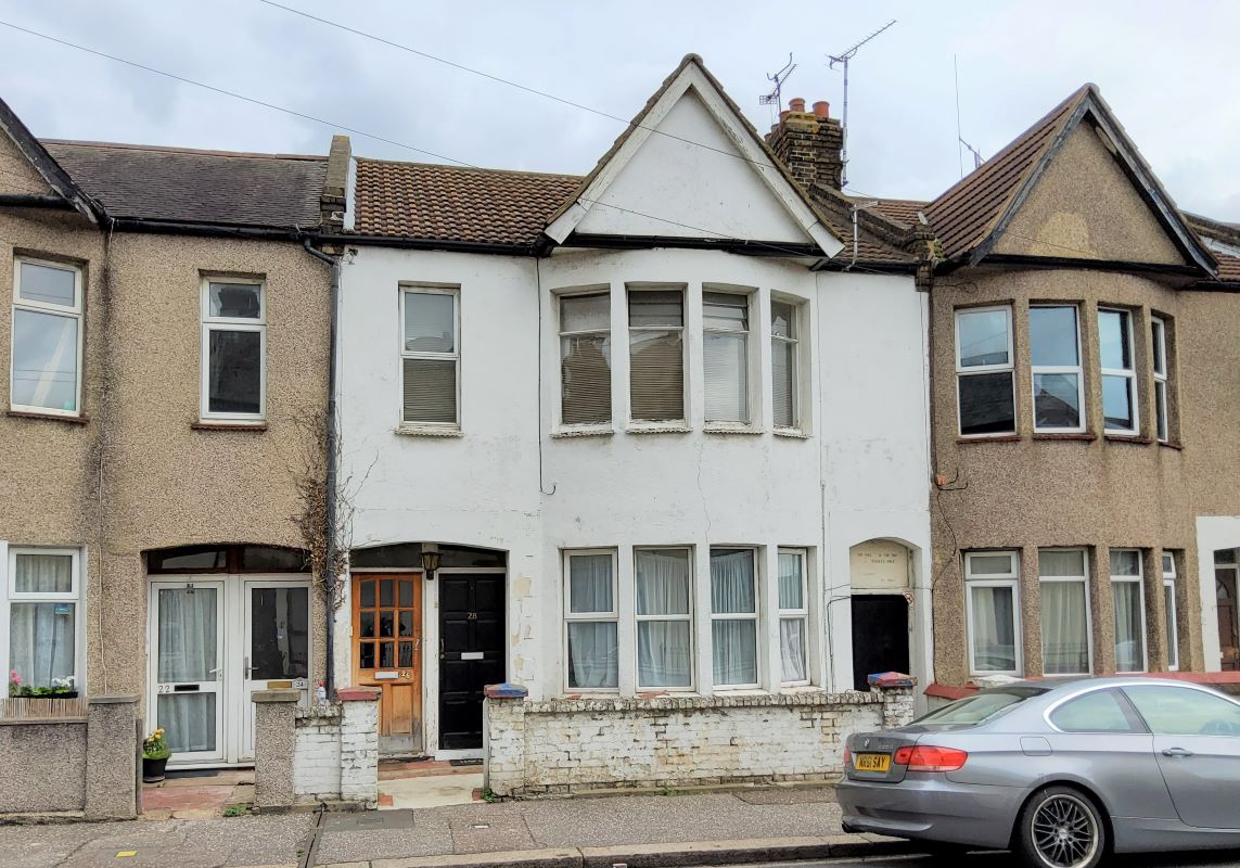 26 Chase Road, Southend-on-Sea, Essex, SS1 2RE