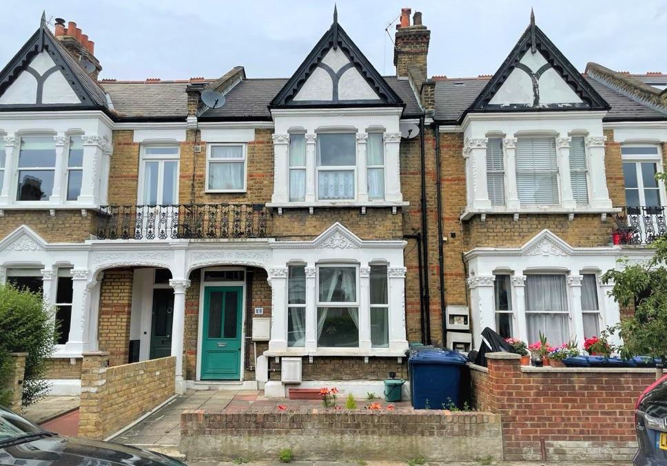 32 Woodhurst Road, Acton, London, W3 6SP