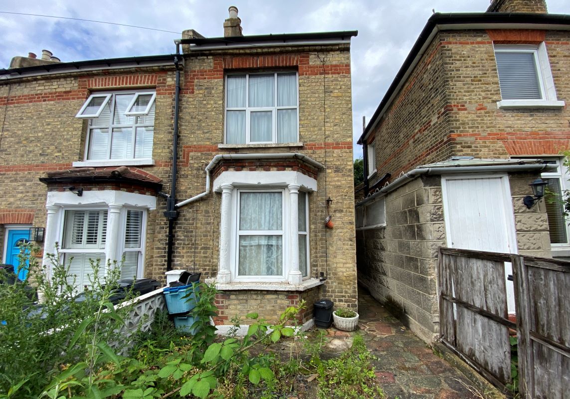 187 Livingstone Road, Thornton Heath, Surrey, CR7 8JZ