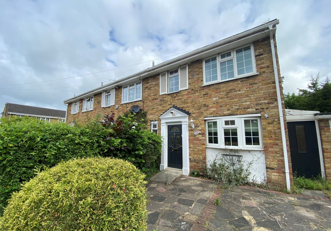 2 Crofton Way, Enfield, Middlesex, EN2 8HX