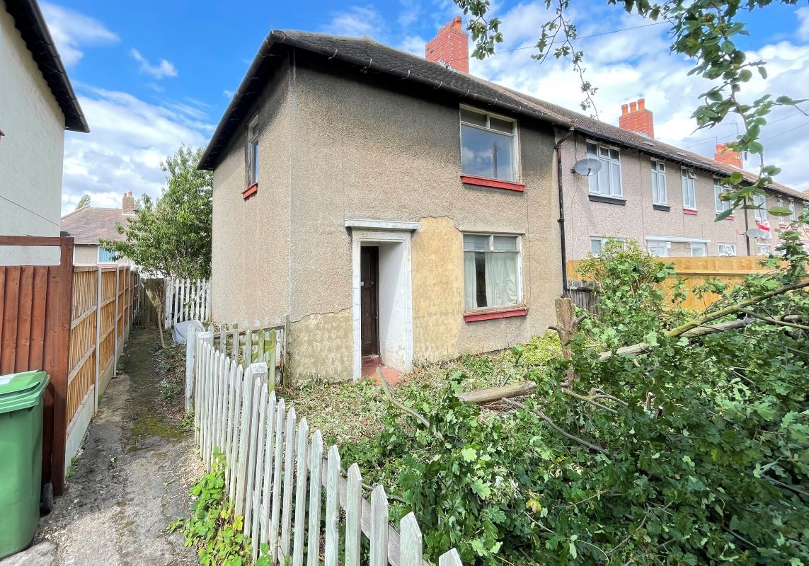 24 Leafy Oak Road, Mottingham, London, SE12 9RS