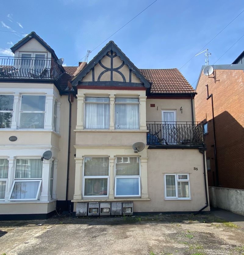 Flat 3, 33 Grosvenor Road, Westcliff-on-Sea, Essex, SS0 8EP