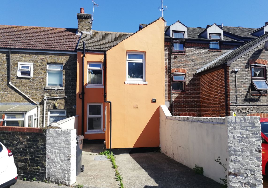 Ground Floor Flat, 18 East Street, Dover, Kent, CT17 0DS