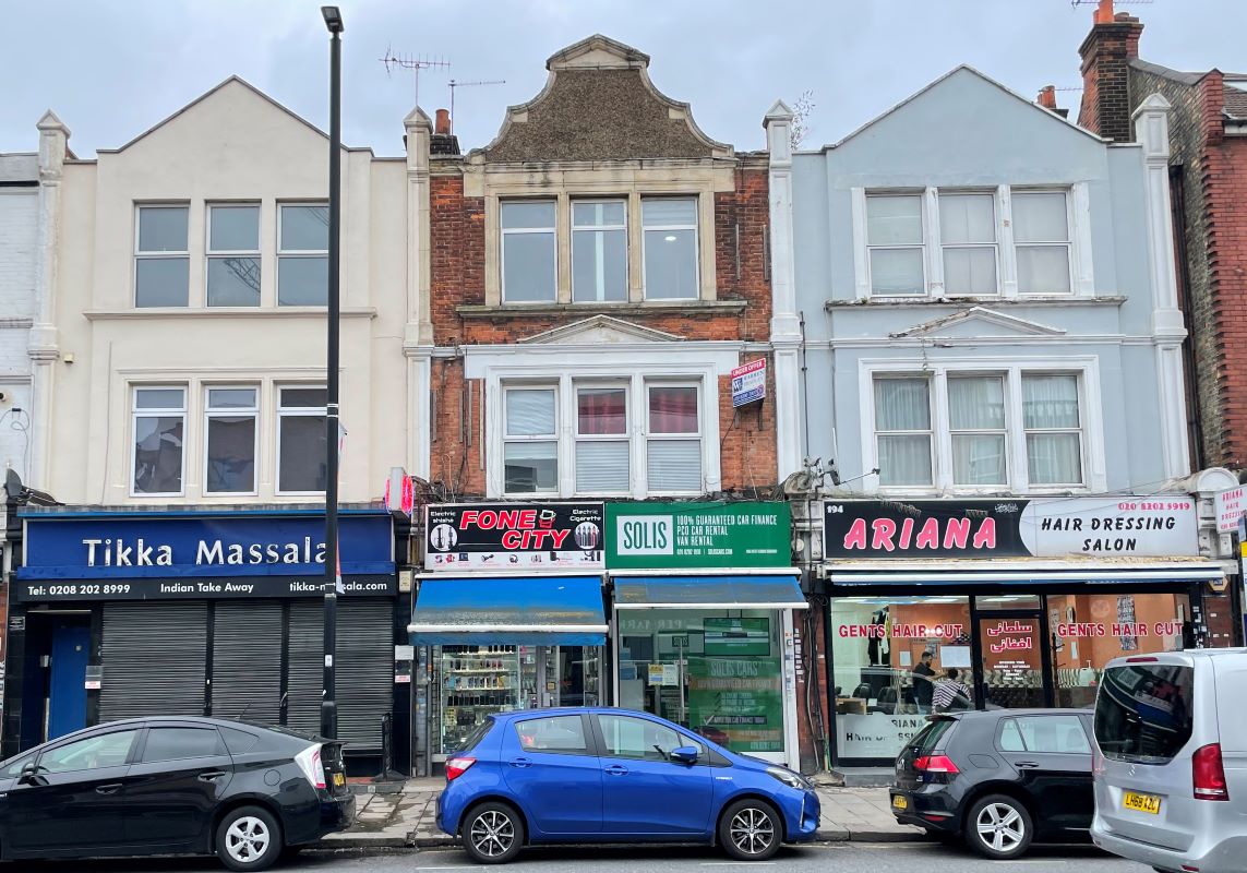 Second Floor Flat, 196a West Hendon Broadway, West Hendon, London, NW9 7EE