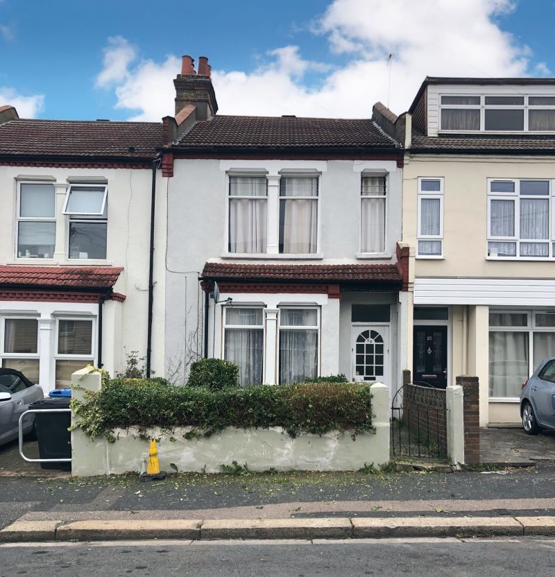 22A Bensham Grove, Thornton Heath, Croydon, CR7 8DA