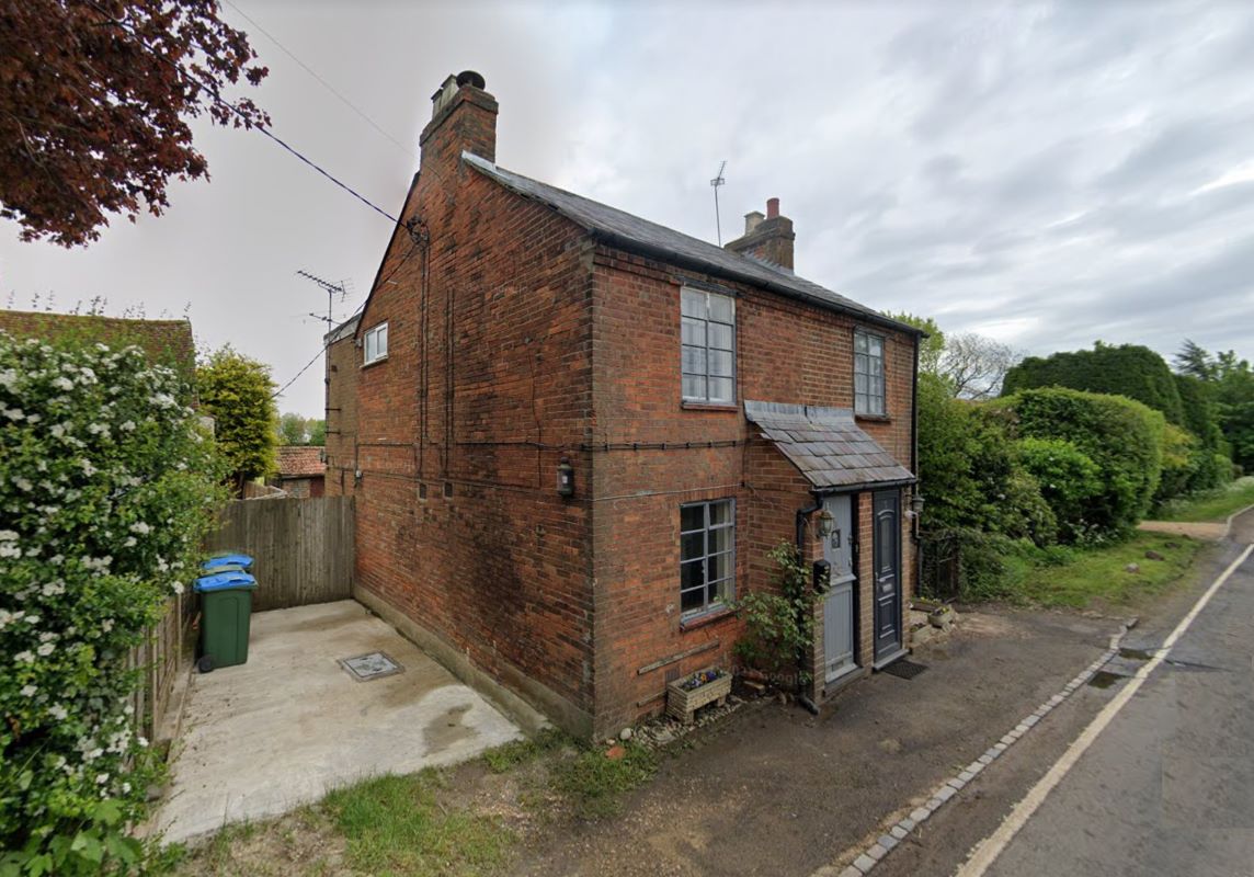 3 & 5 Bishopstone, Aylesbury, Buckinghamshire, HP17 8SF