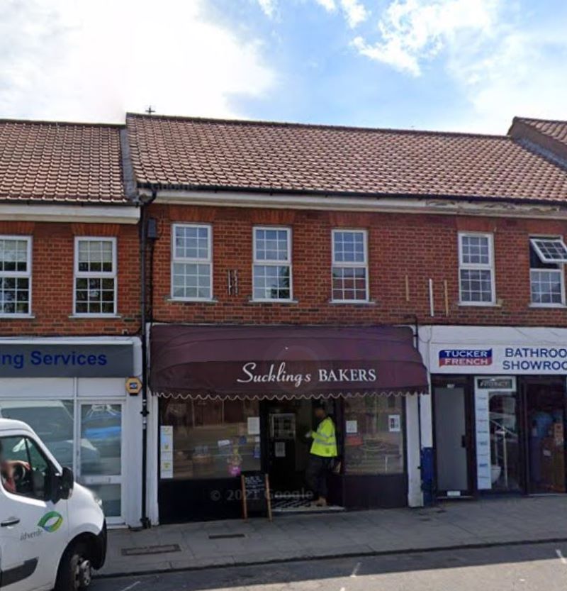 First Floor Flat, 110a Villiers Avenue, Surbiton, Surrey, KT5 8BH