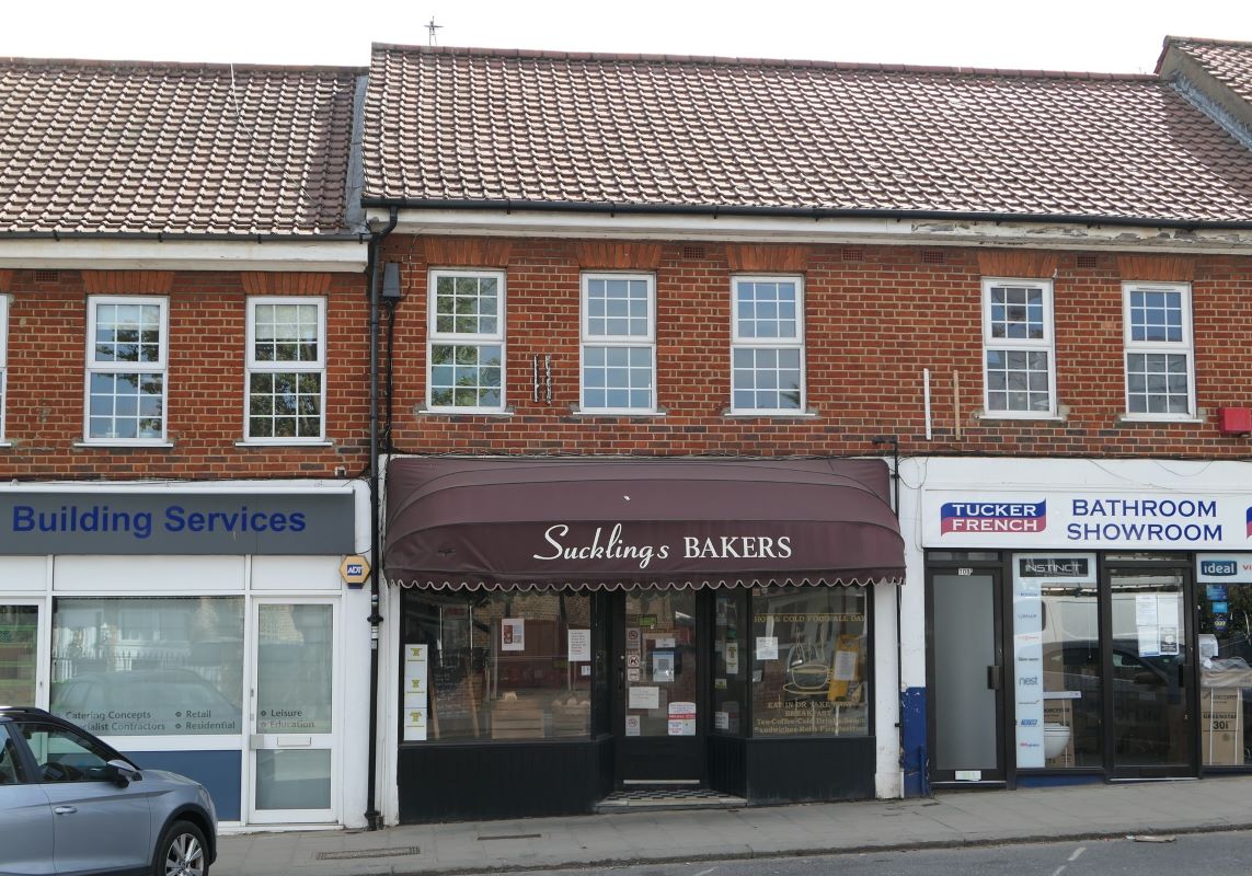 First Floor Flat, 110A Villiers Avenue, Surbiton, Surrey, KT5 8BH