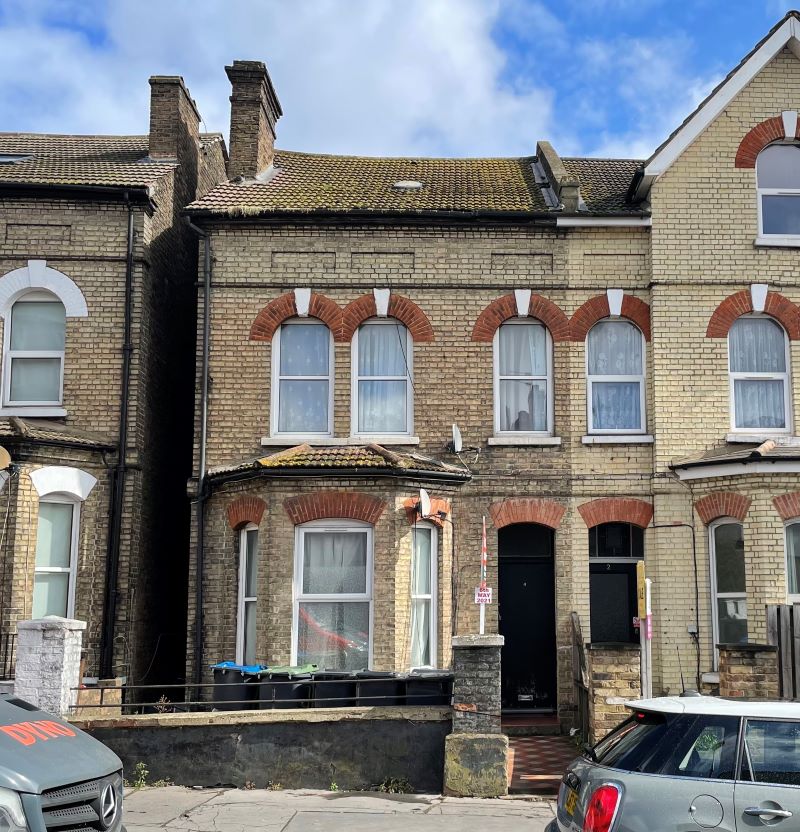 4 South Norwood Hill, South Norwood, London, SE25 6AB