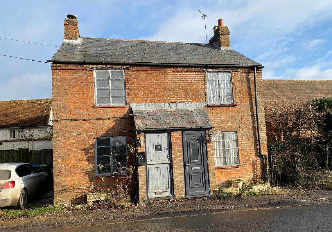 3 & 5 Bishopstone, Aylesbury, Buckinghamshire, HP17 8SF