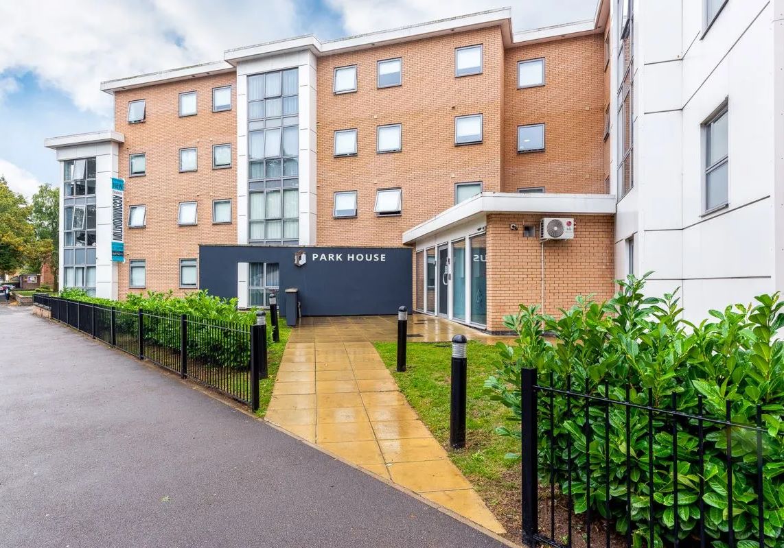 Suite T8, London Park House, 146-158 Park Street, Luton, Bedfordshire, LU1 3EY