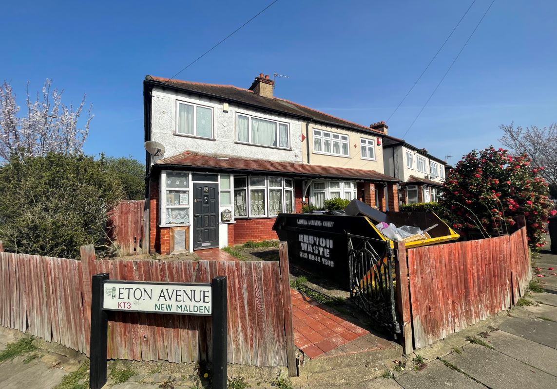 52 Eton Avenue, New Malden, Surrey, KT3 5AZ