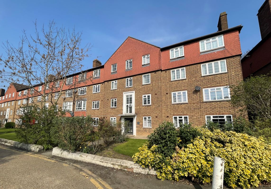 Flat 15 Bushey Court, Bushey Road, Wimbledon, London, SW20 0JF