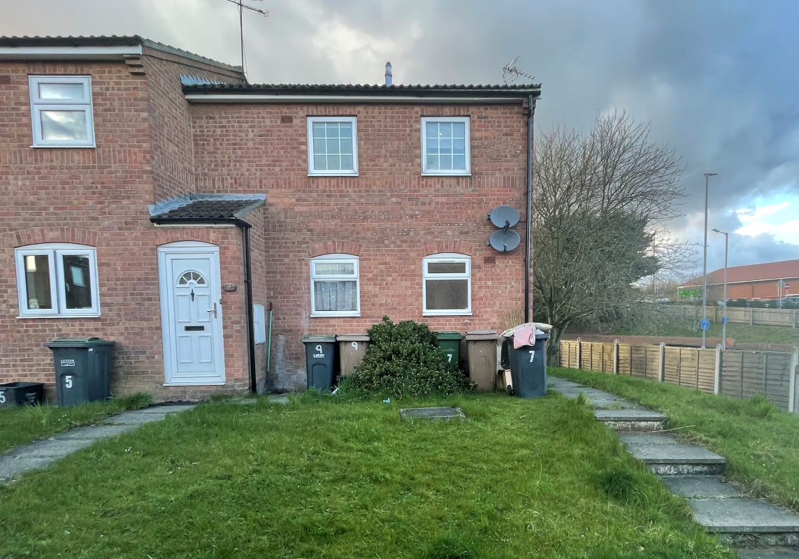 7 Nayland Close, Luton, Bedfordshire, LU2 9SZ