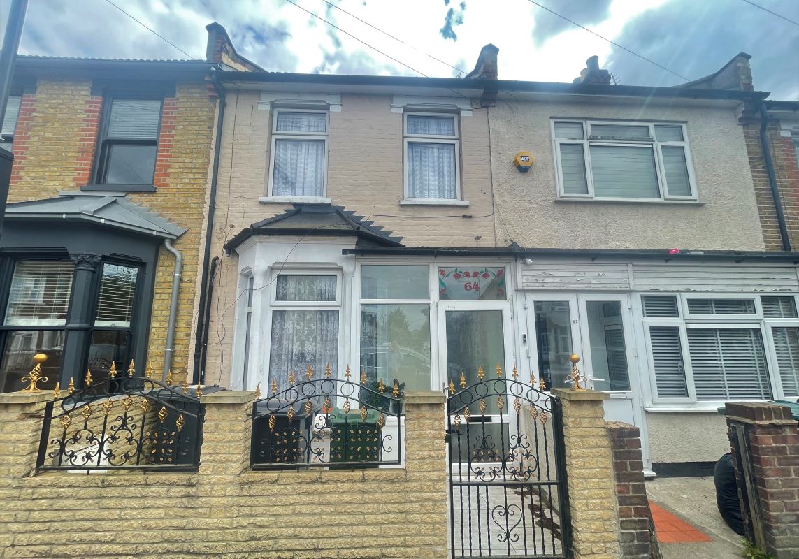 64 Coleridge Road, Walthamstow, London, E17 6QU