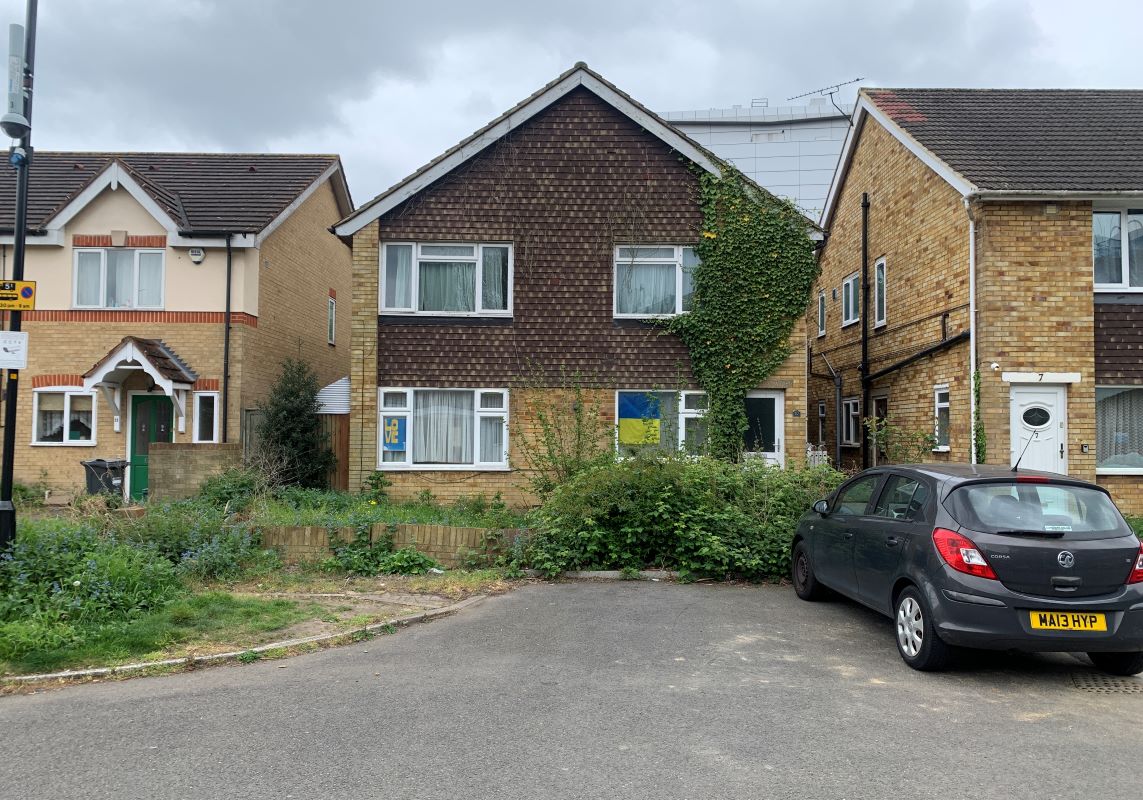 10 Sandringham Gardens, Hounslow, Middlesex, TW5 9RL