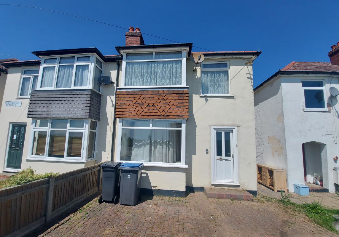 11 Claremont Terrace, Sandwich Road, Woodnesborough, Sandwich, Kent, CT13 0LY