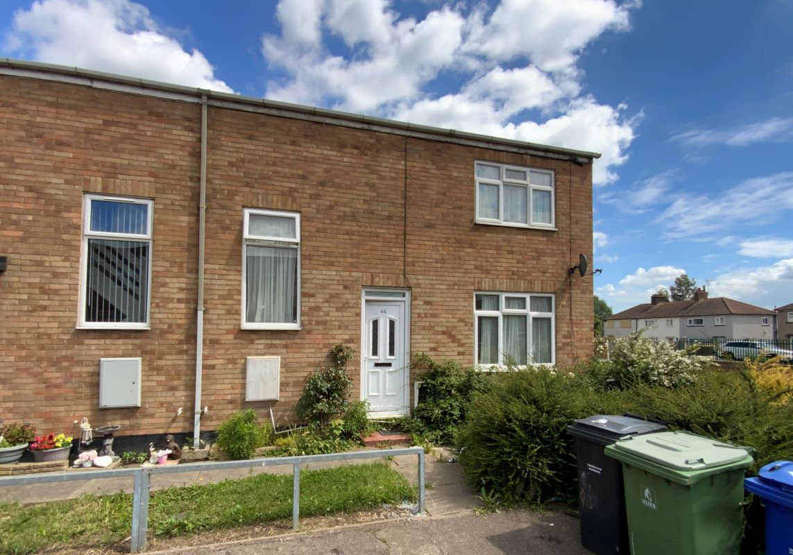 44 Monarch Close, Tilbury, Essex, RM18 8EL