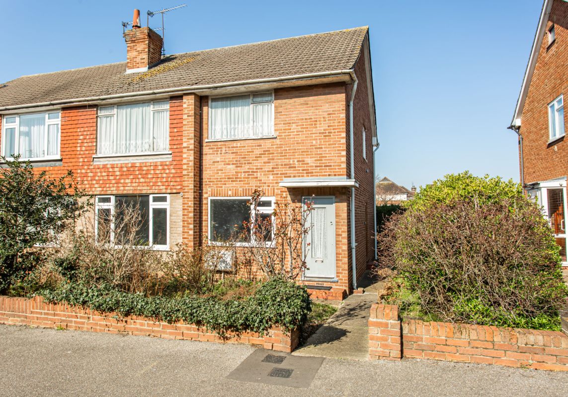 10 Ivy Gardens, Mitcham, Surrey, CR4 1BR