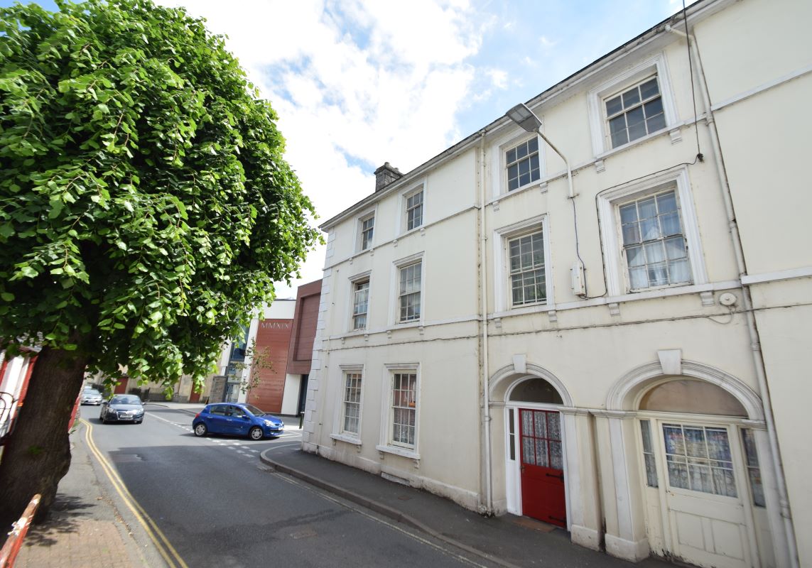 Flat 7, 5-6 Glamorgan Street, Brecon, Powys, LD3 7DW