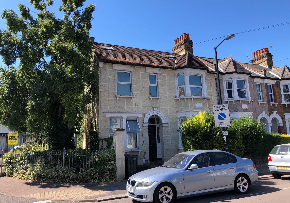 Flat 5, 2 Bradgate Road, Lewisham, London, SE6 4TS