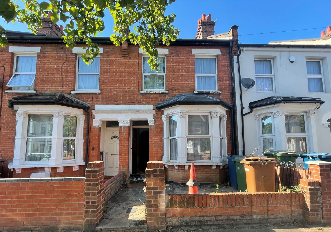 24 Wellington Road, Harrow, Middlesex, HA3 5SE