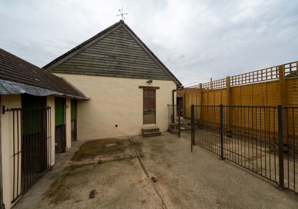 Outbuildings and Land at Rolvenden Road, Benenden, Cranbrook, Kent, TN17 4BU