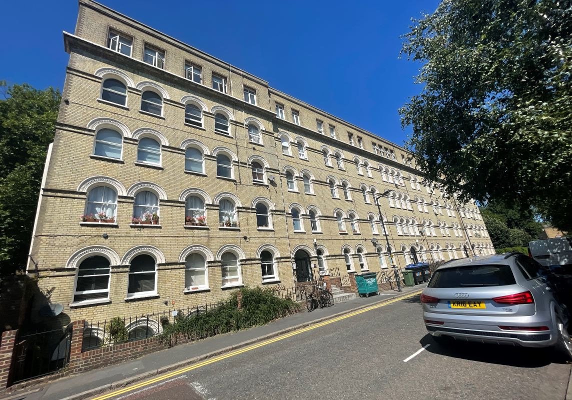 Flat 19 Devonshire House, Bath Terrace, Southwark, London, SE1 6PT