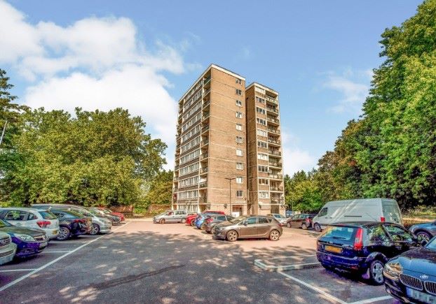 Flat 3 Winchester House, Portway Gardens, Woolwich, London, SE18 4PH