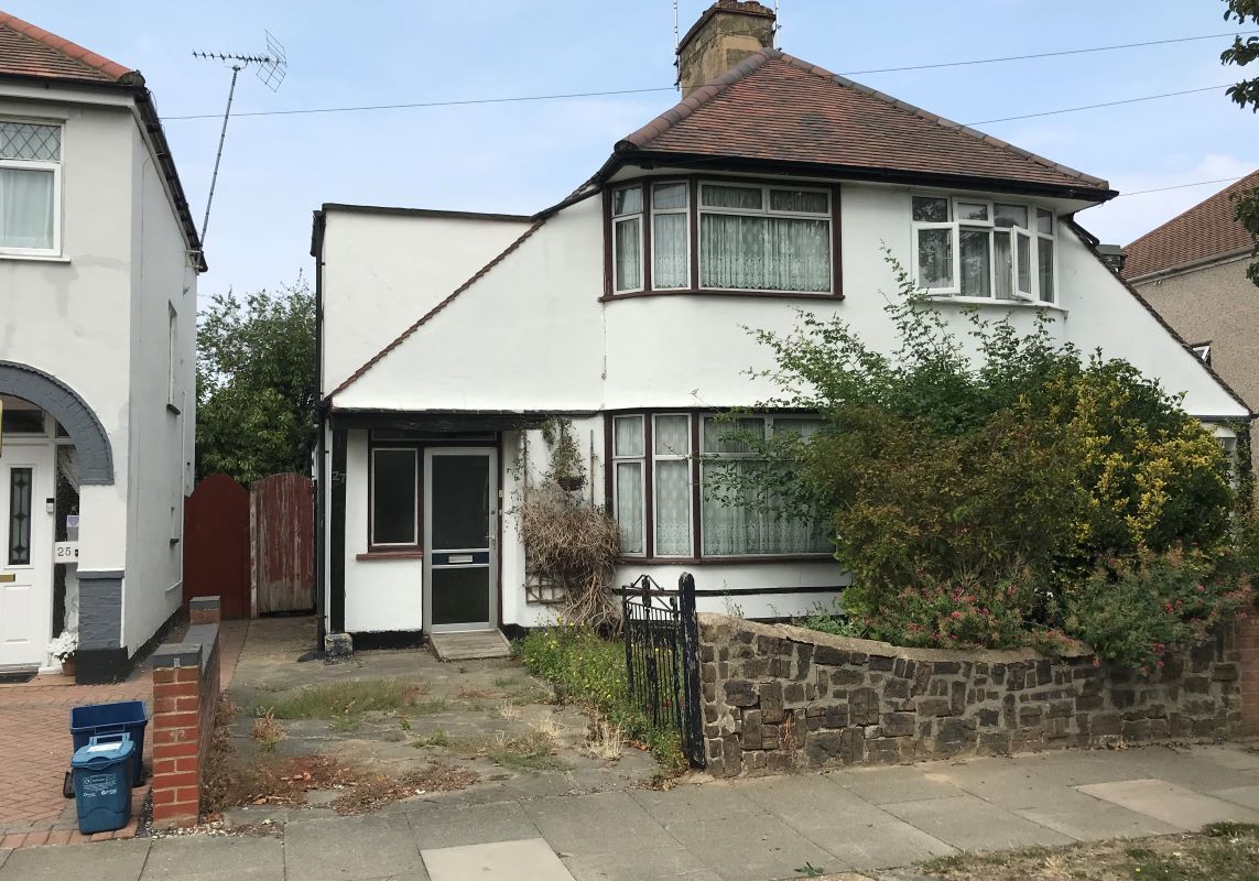 27 St. Lukes Road, Southend-on-Sea, Essex, SS2 4AA