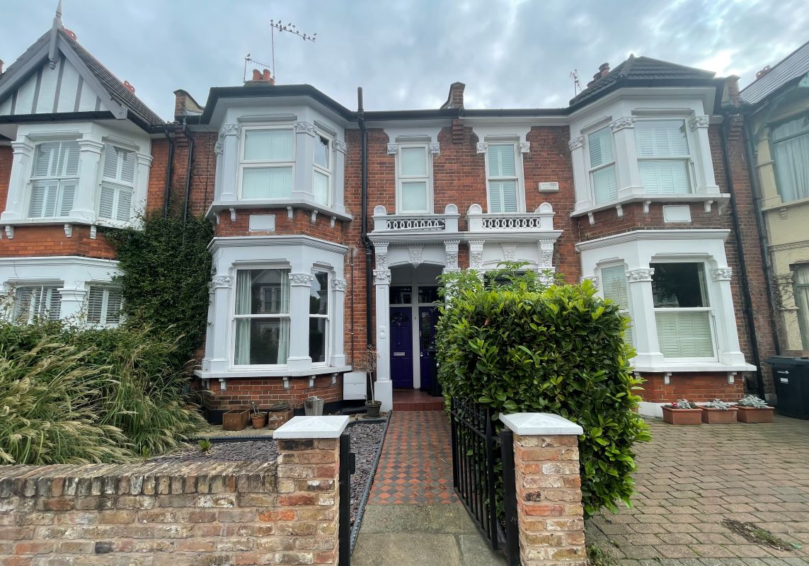 75 Herongate Road, Wanstead, London, E12 5EH