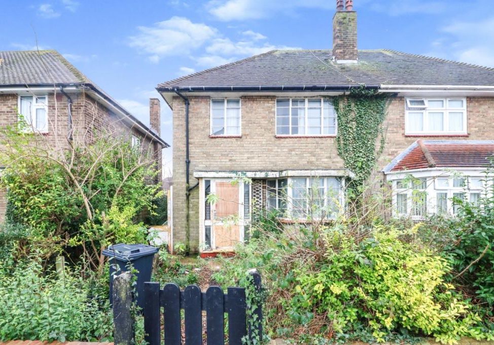 120 Oaks Lane, Ilford, Essex, IG2 7PY