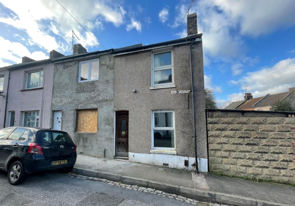 17 Elliott Street, Gravesend, Kent, DA12 2JP