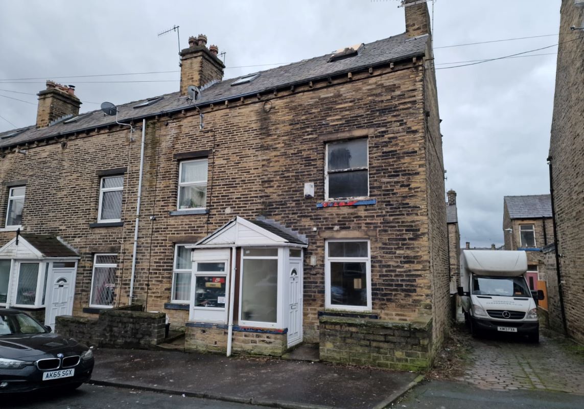 45 Woodside Place, Halifax, West Yorkshire, HX3 6EQ