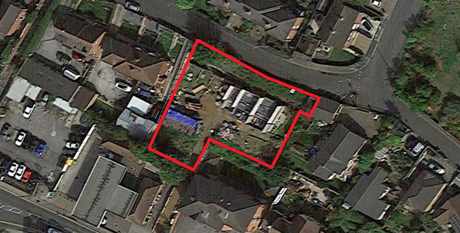 Land Between 19 And 37 School Lane, Castleford, West Yorkshire, WF10 4DN