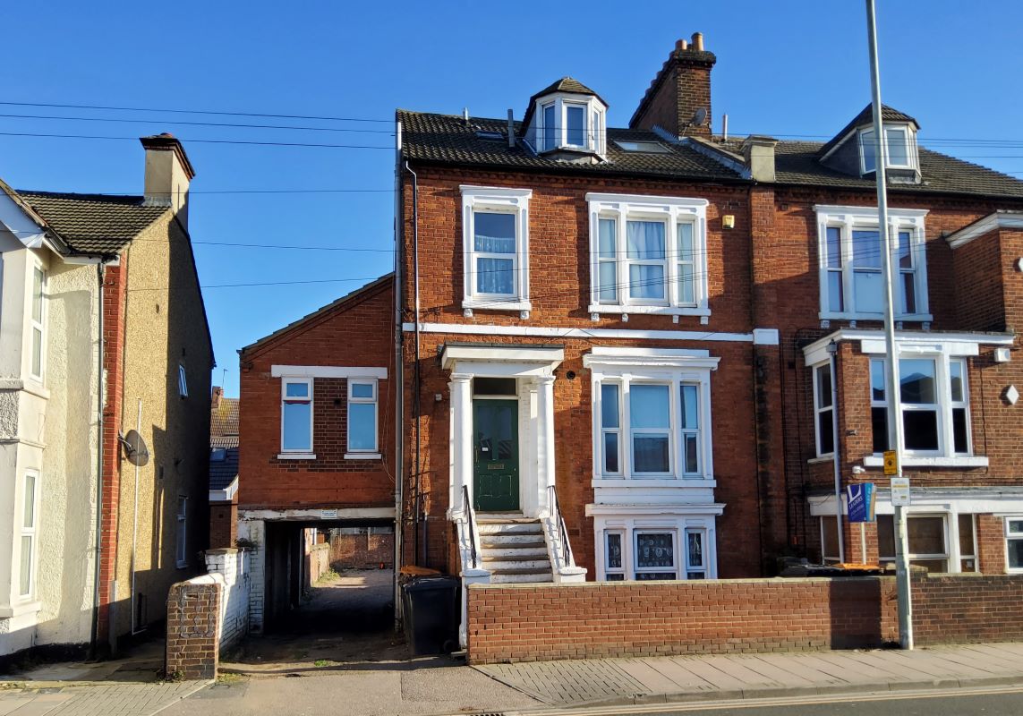 25D Ashburnham Road, Bedford, Bedfordshire, MK40 1DX