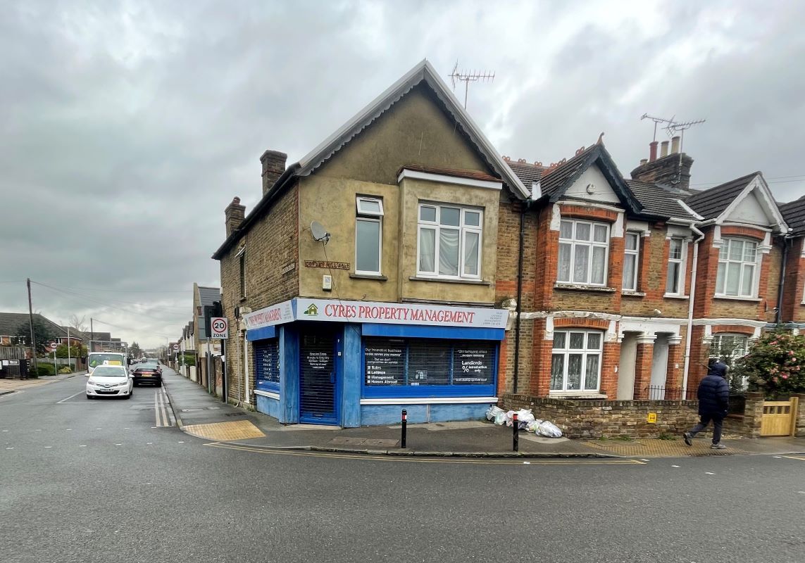 84 Cowley Mill Road, Uxbridge, Middlesex, UB8 2QD