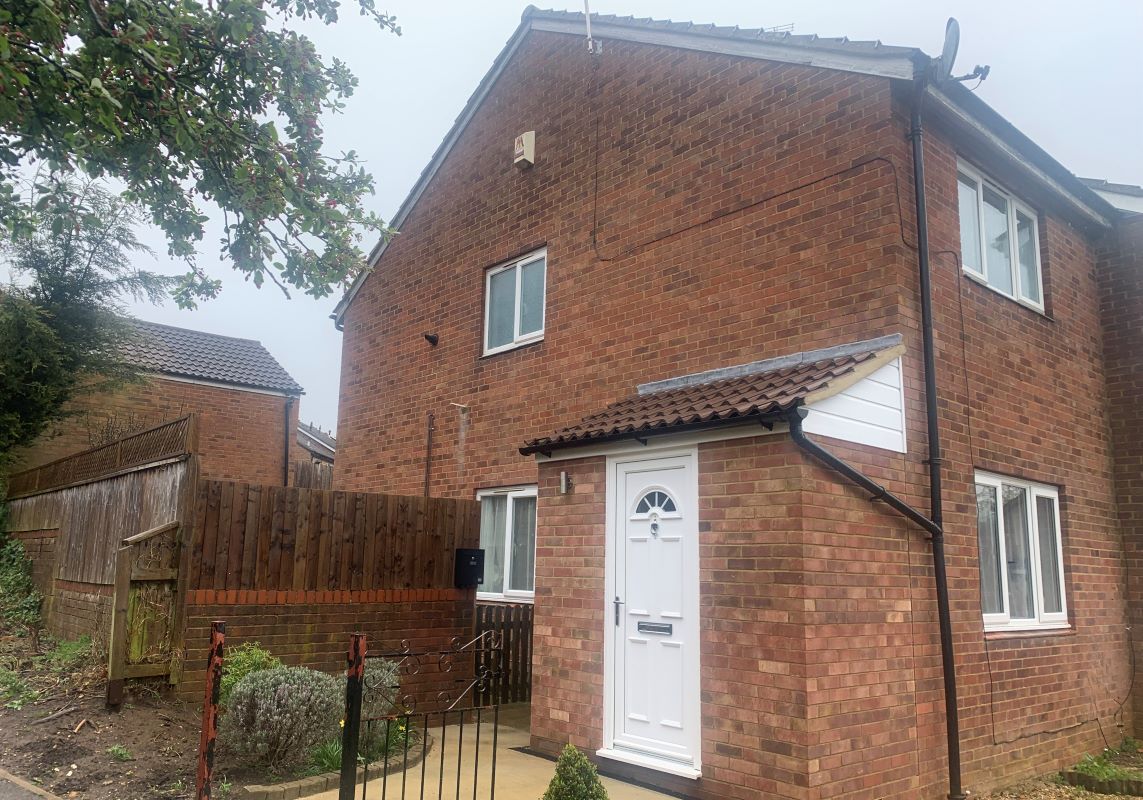 8 Merlin Walk, Eaglestone, Milton Keynes, Buckinghamshire, MK6 5EP