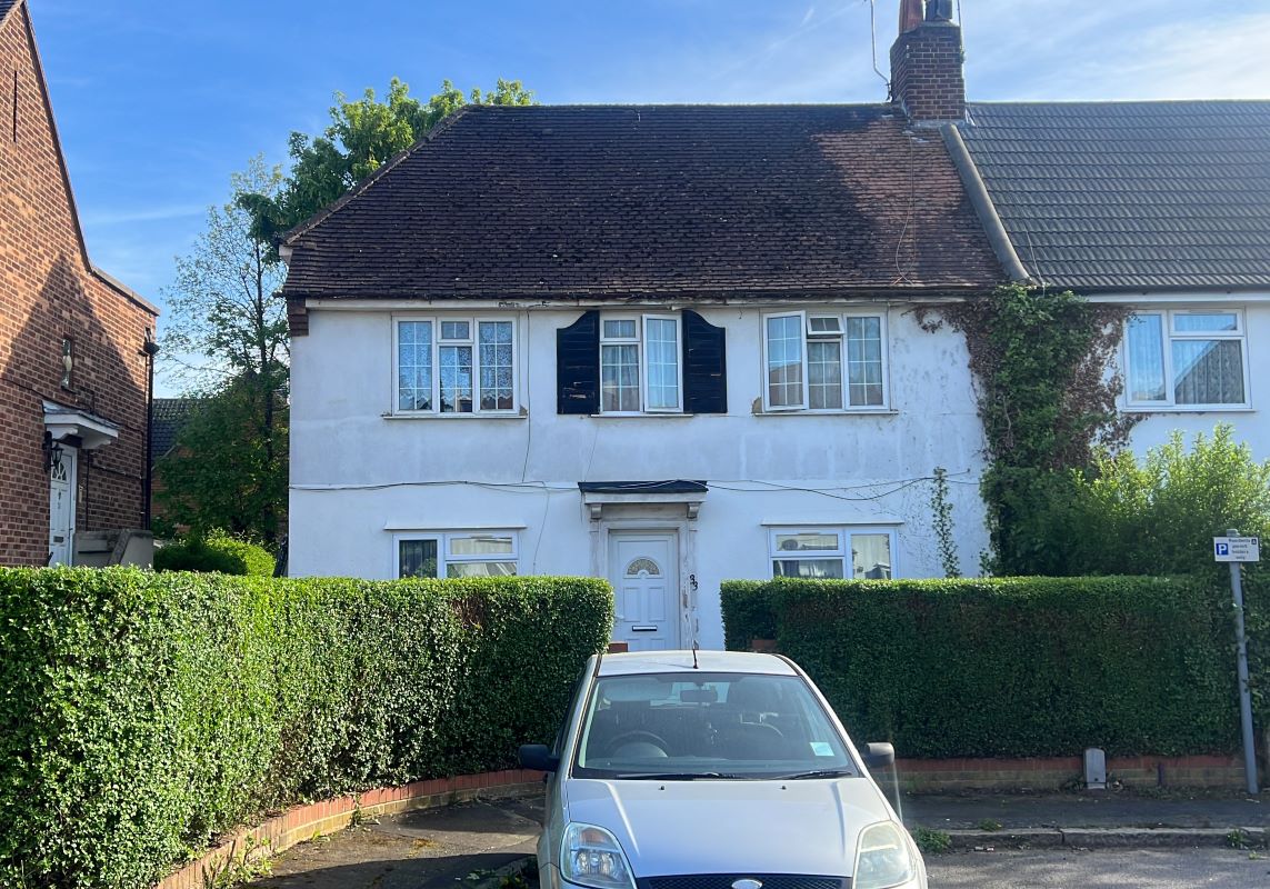 35 Beechwood Gardens, Slough, Buckinghamshire, SL1 2HW