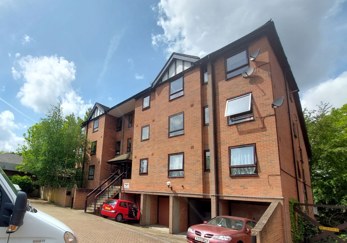 Flat 1 Beechwoods Court, 3 Crystal Palace Parade, Crystal Palace, London, SE19 1UH