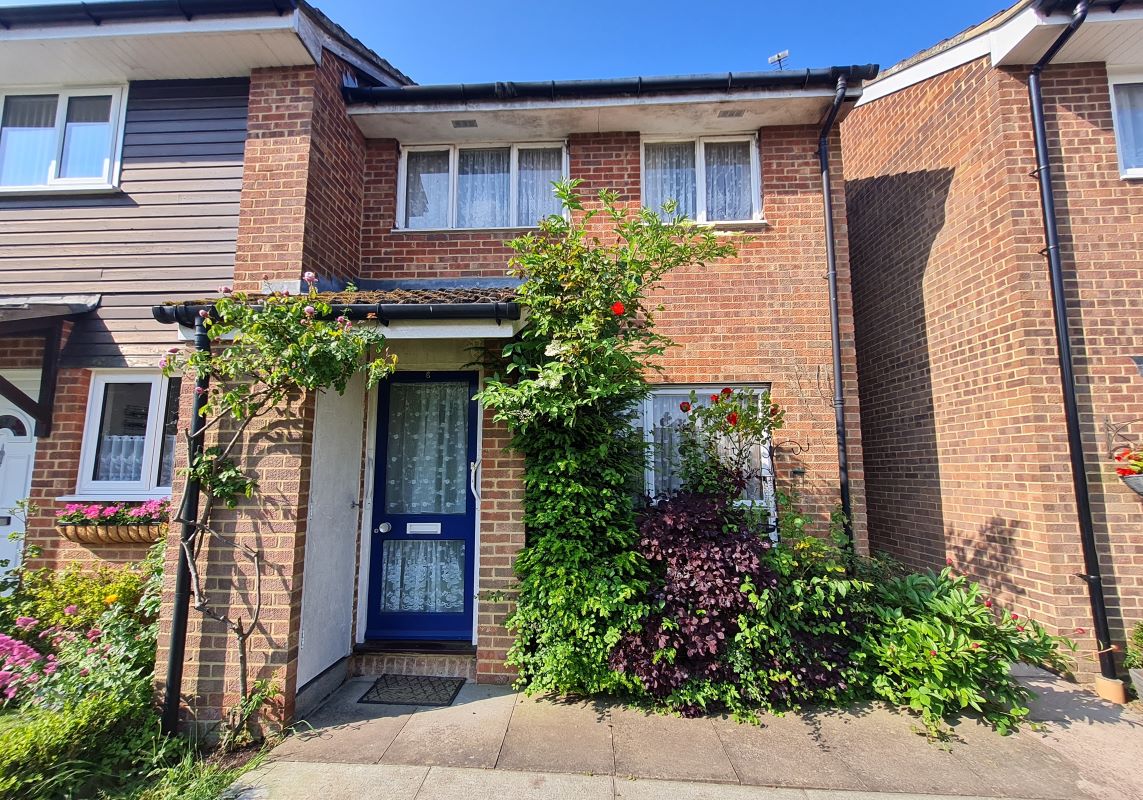 6 Leveller Row, Billericay, Essex, CM12 0XE