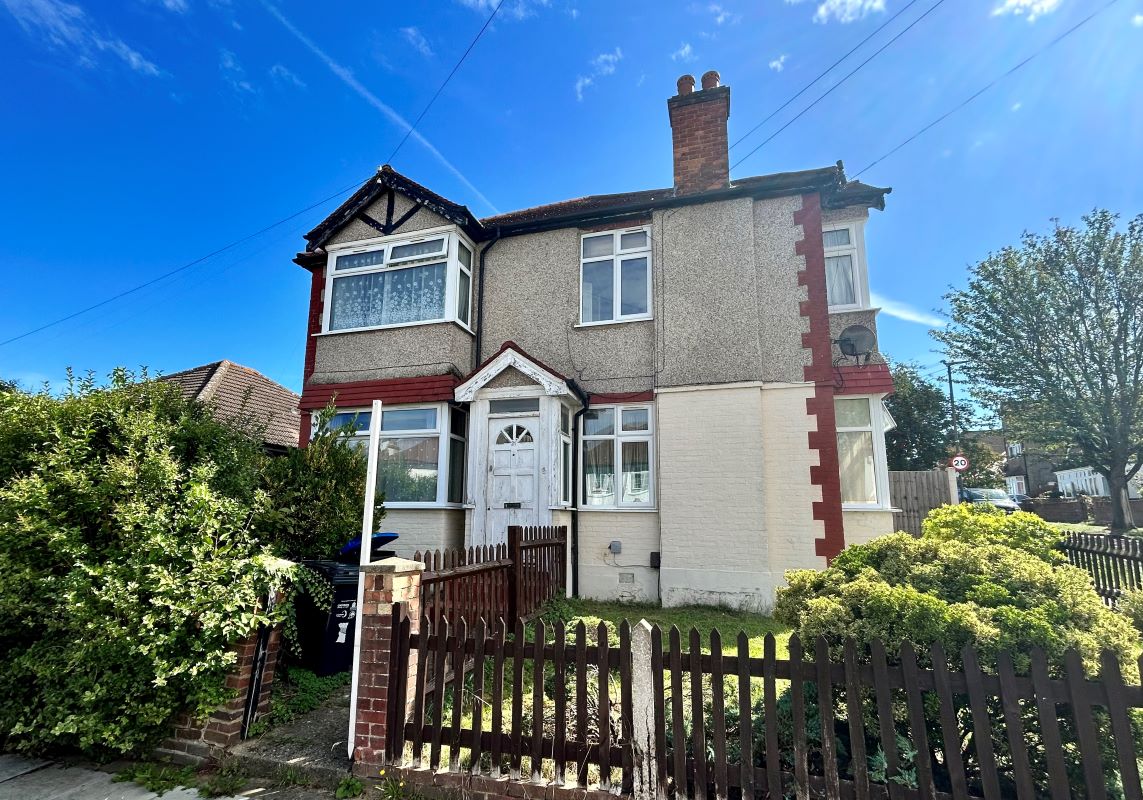 21 Ravensbury Avenue, Morden, Surrey, SM4 6ET