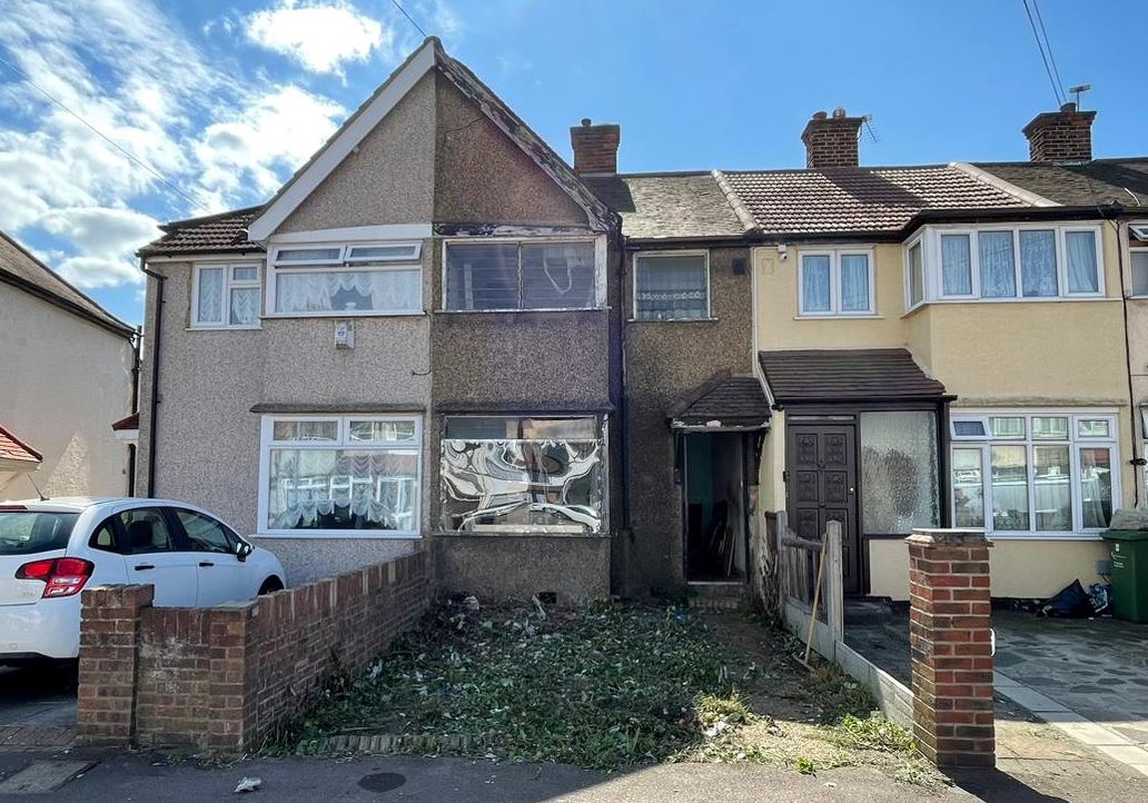 82 School Road, Dagenham, Essex, RM10 9QL