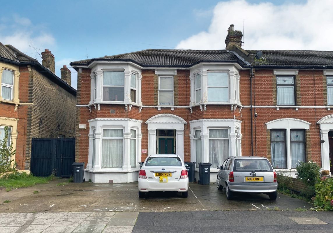 33D Grosvenor Road, Ilford, Essex, IG1 1LD