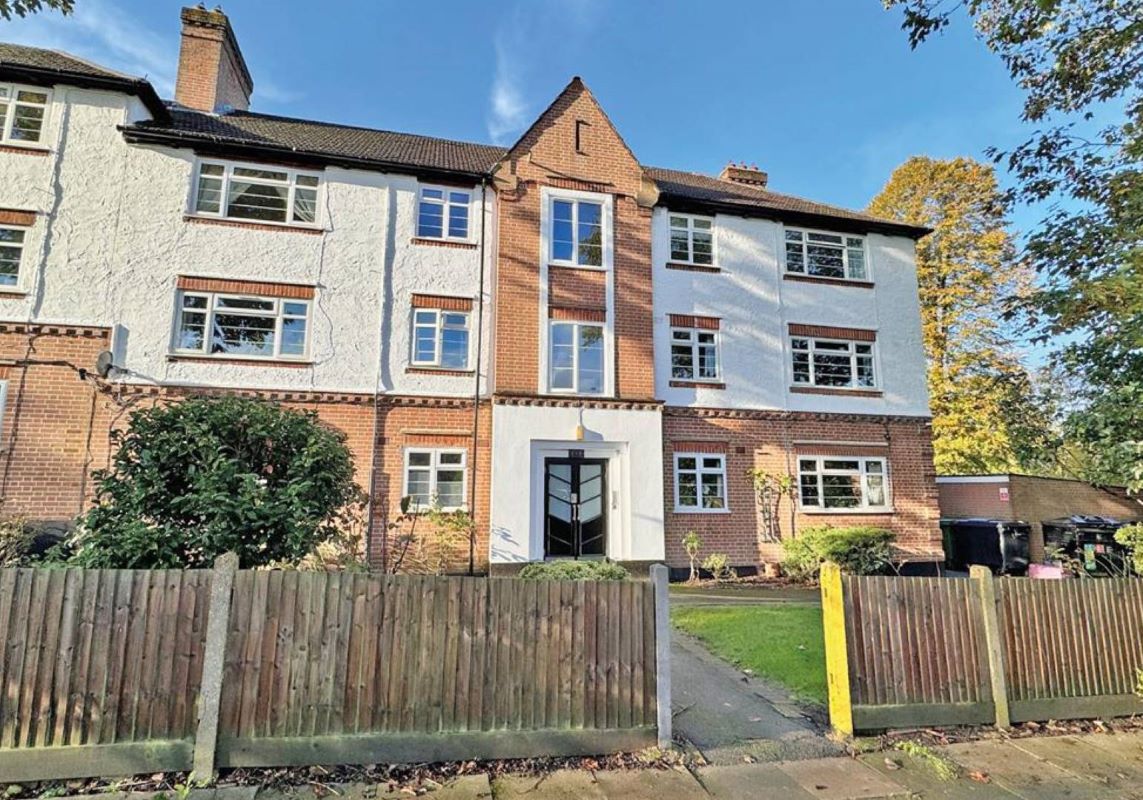 Flat 2 Manor Court, Manor Road, Twickenham, Middlesex, TW2 5DL