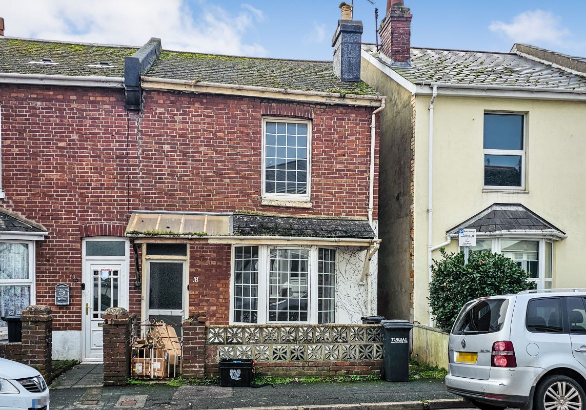 18 Langs Road, Paignton, Devon, TQ3 2HJ